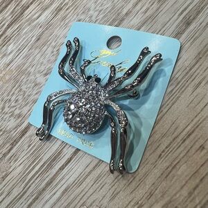 NEW Silver Tone Rhinestone Spider Brooch🕷️🕸️